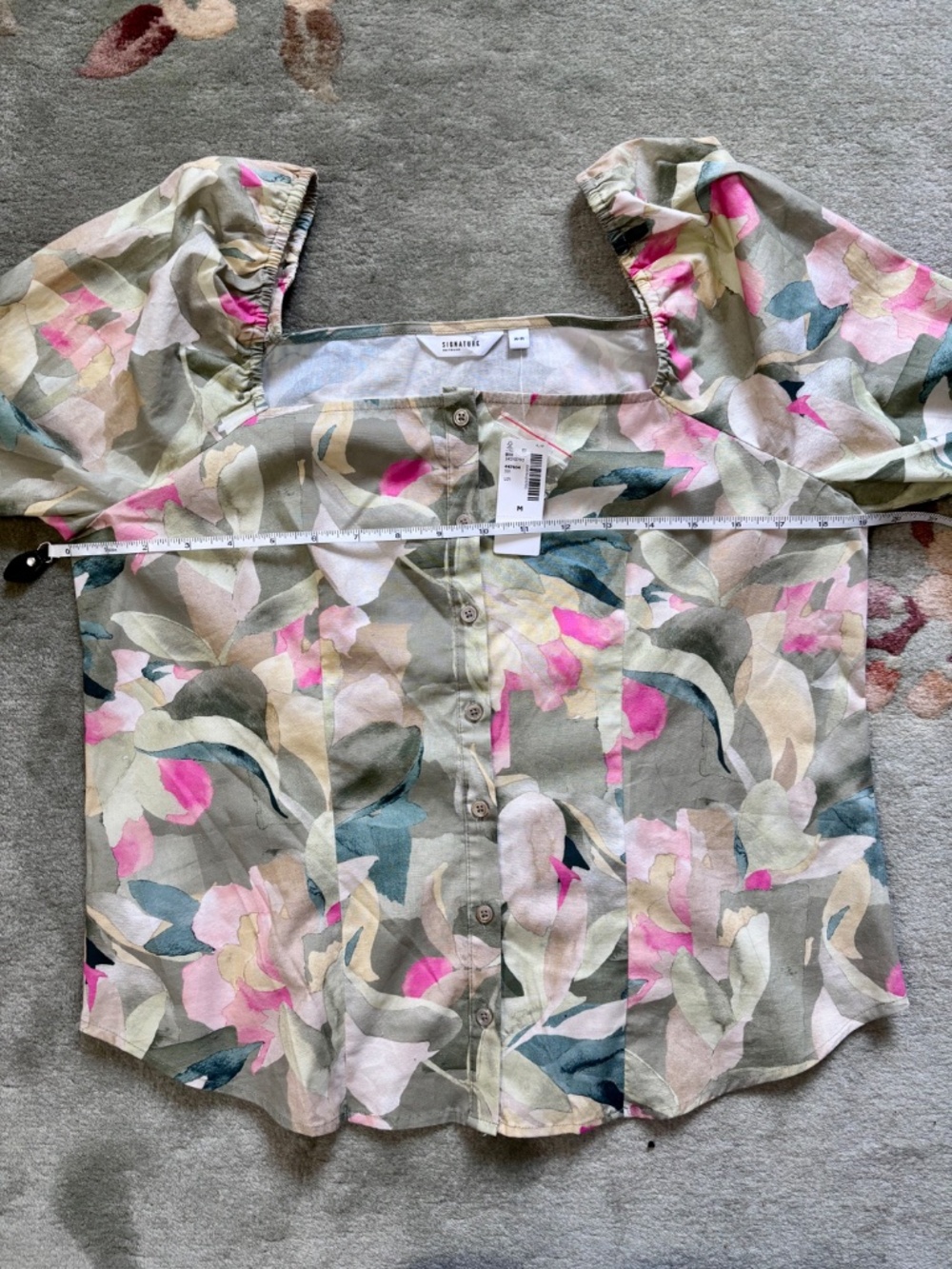 Signature by Reitmans Floral Button Up Blouse Puff Sleeves Women’s Size Medium - Picture 9 of 9